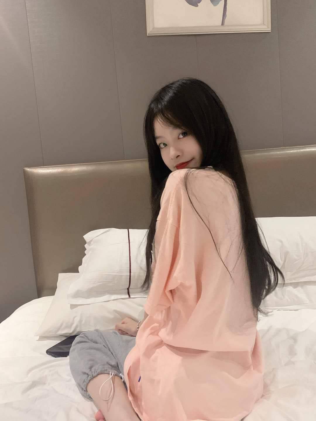 极品妹妹在家做兼职